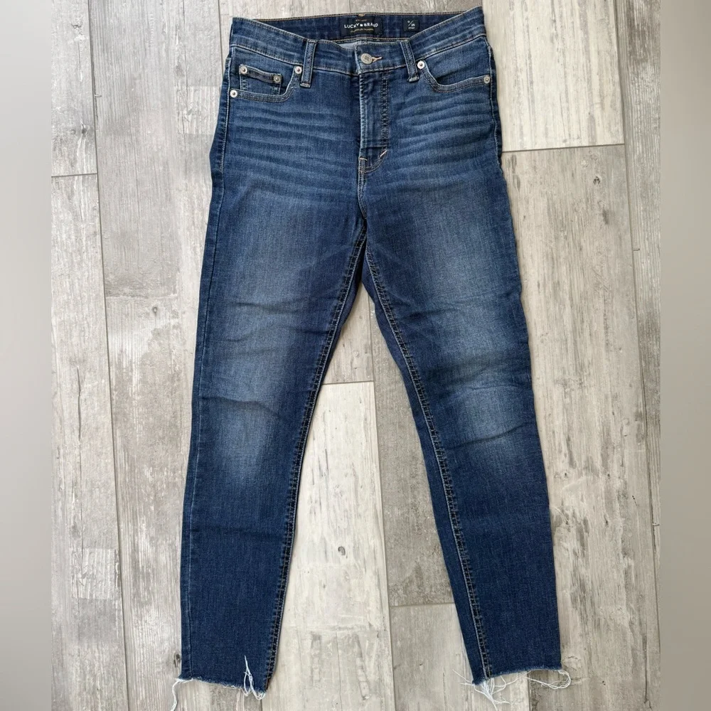 Lucky Brand Bridgette Mid Rise Skinny Jeans Raw Hem Blue Denim 0/25 Ankle - Picture 1 of 9